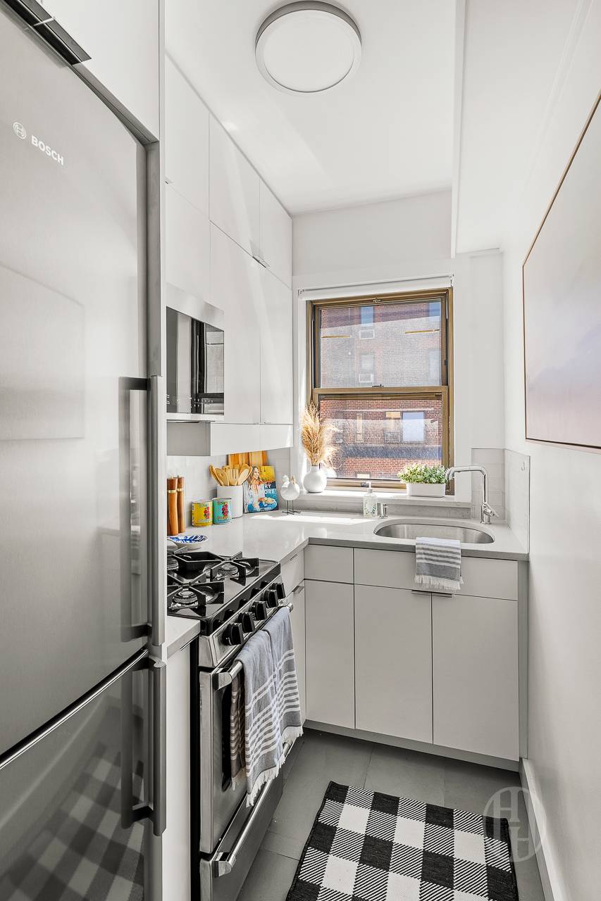 55 East End Avenue 16M Upper East Side New York NY 10028