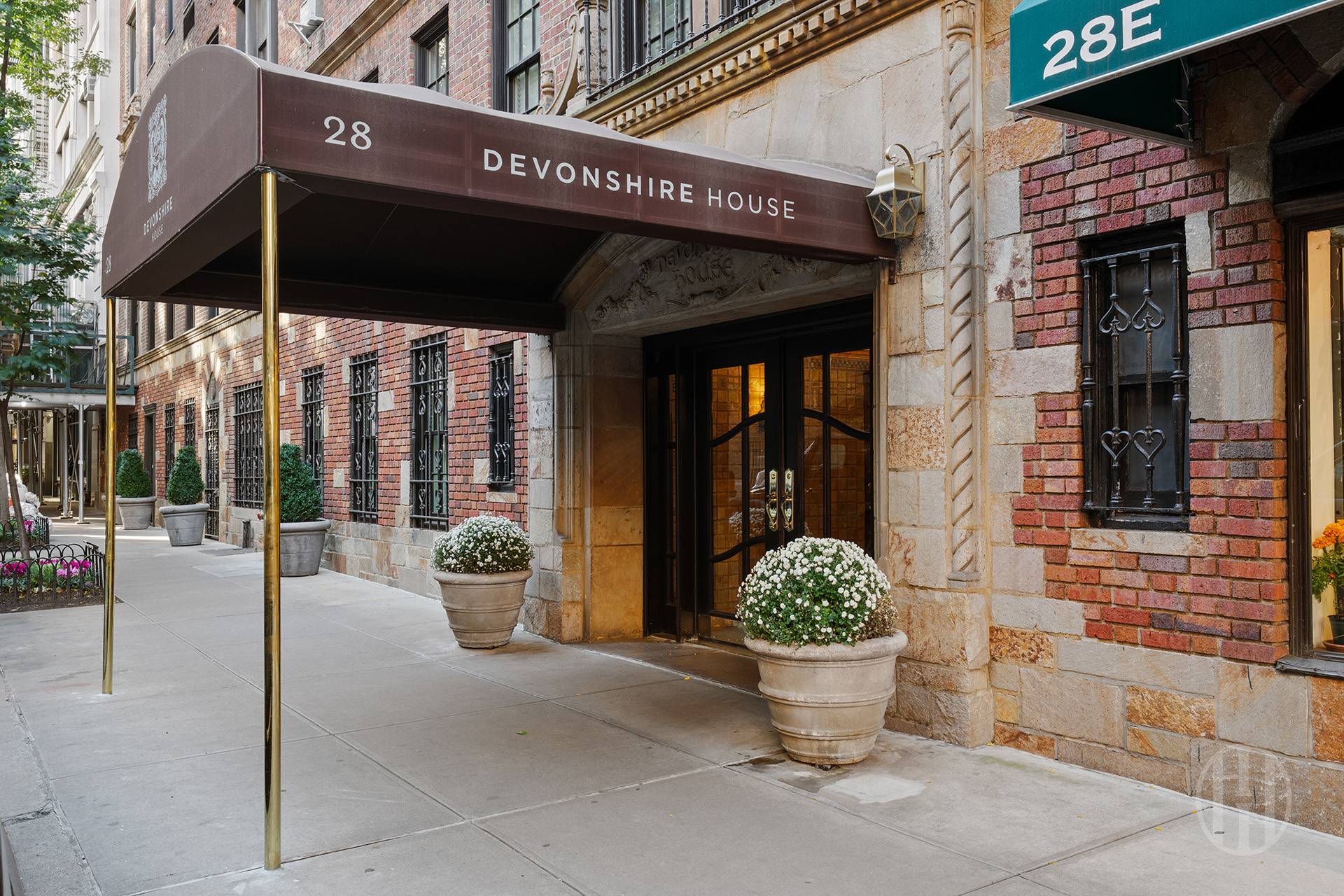 28 East 10th Street Greenwich Village New York NY 10003