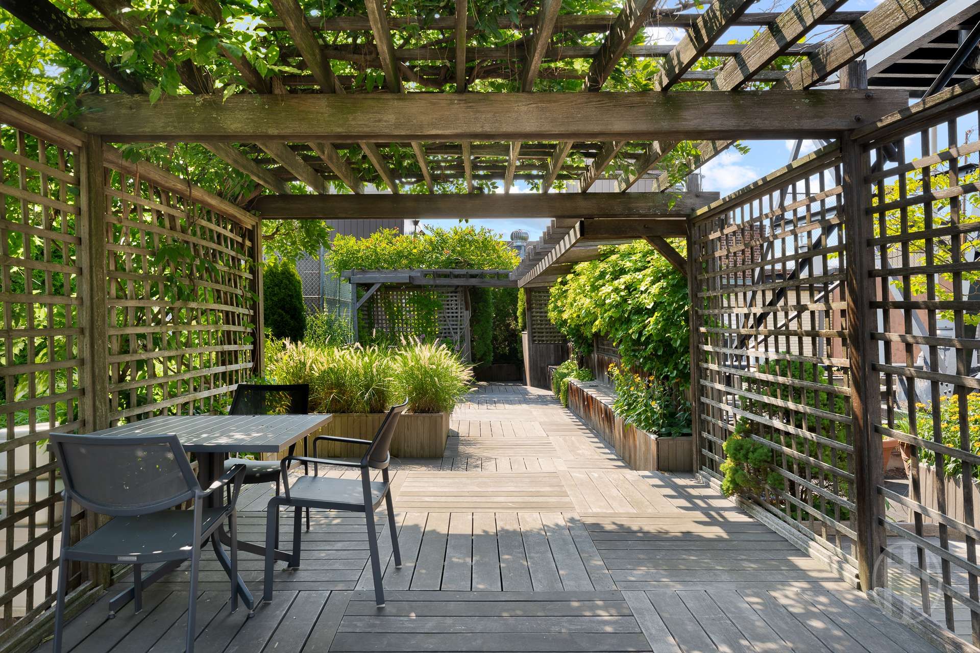 111 Barrow Street 8EF W. Greenwich Village New York NY 10014