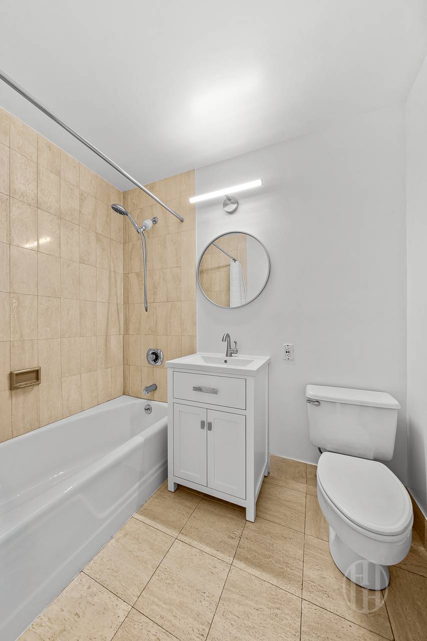 45 West 67th Street 19D Lincoln Square New York NY 10023