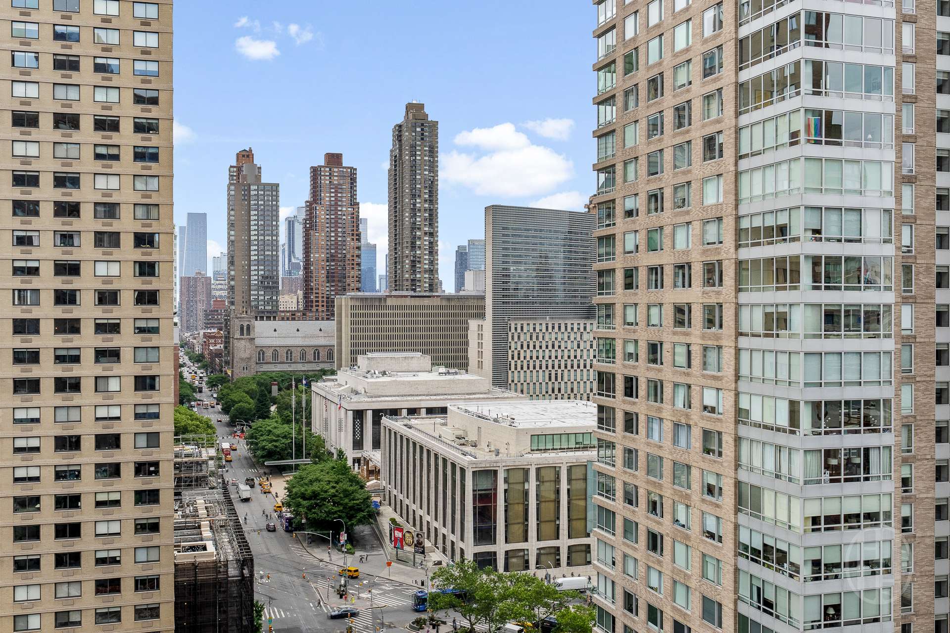 45 West 67th Street 19D Lincoln Square New York NY 10023