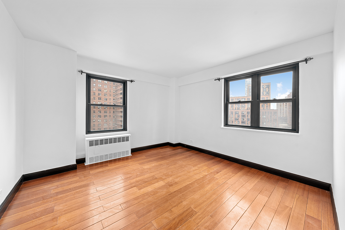 212 East Broadway Lower East Side New York NY 10002