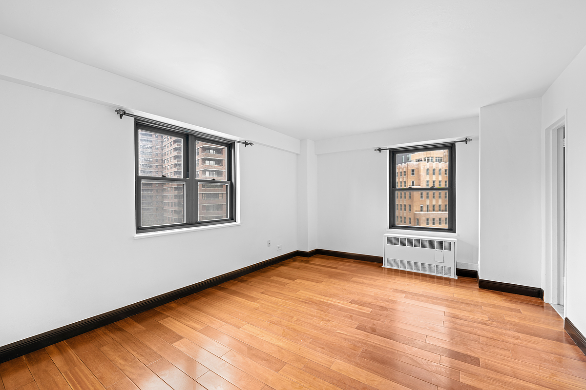 212 East Broadway Lower East Side New York NY 10002