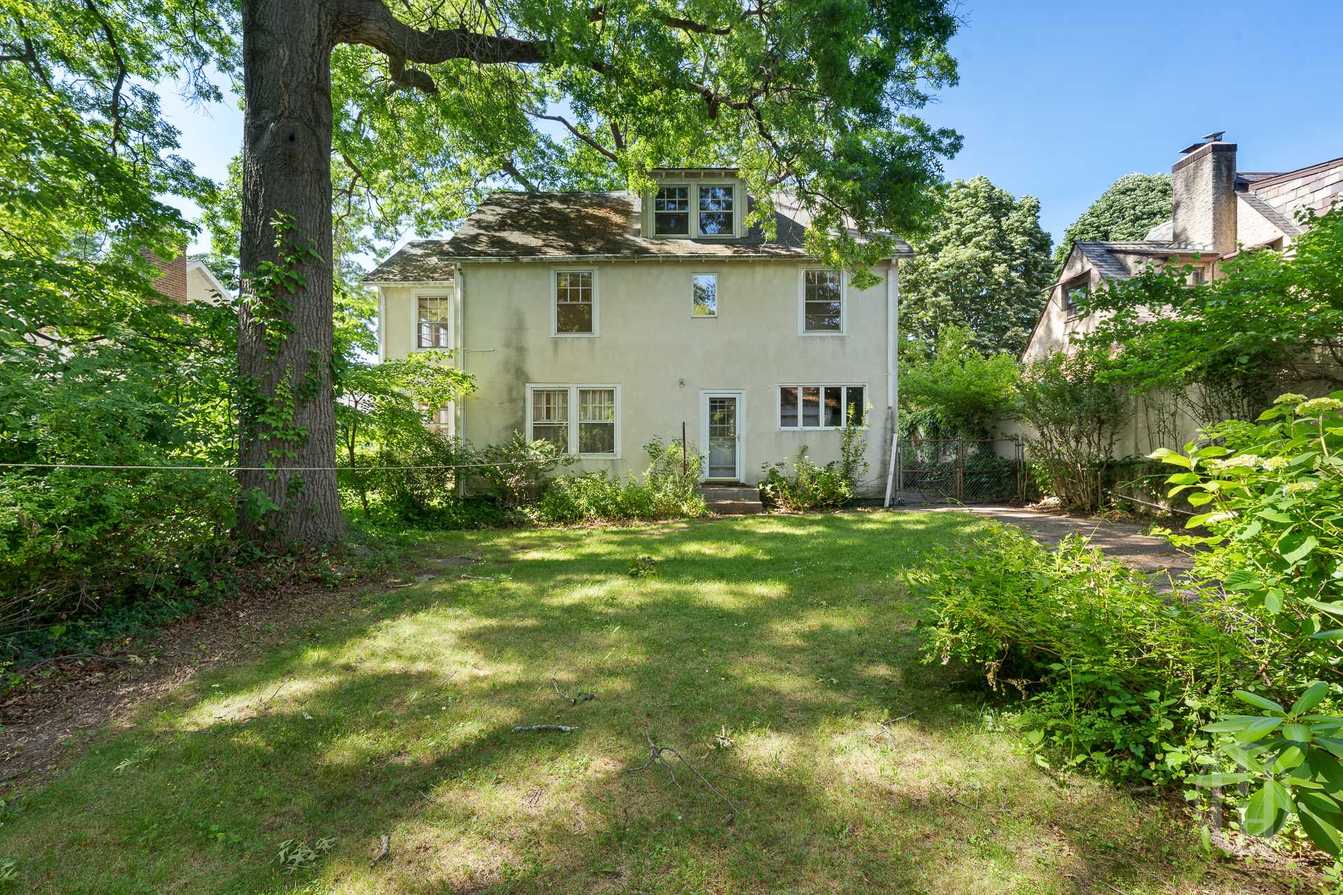 12 Carolina Road Douglaston Queens NY 11362