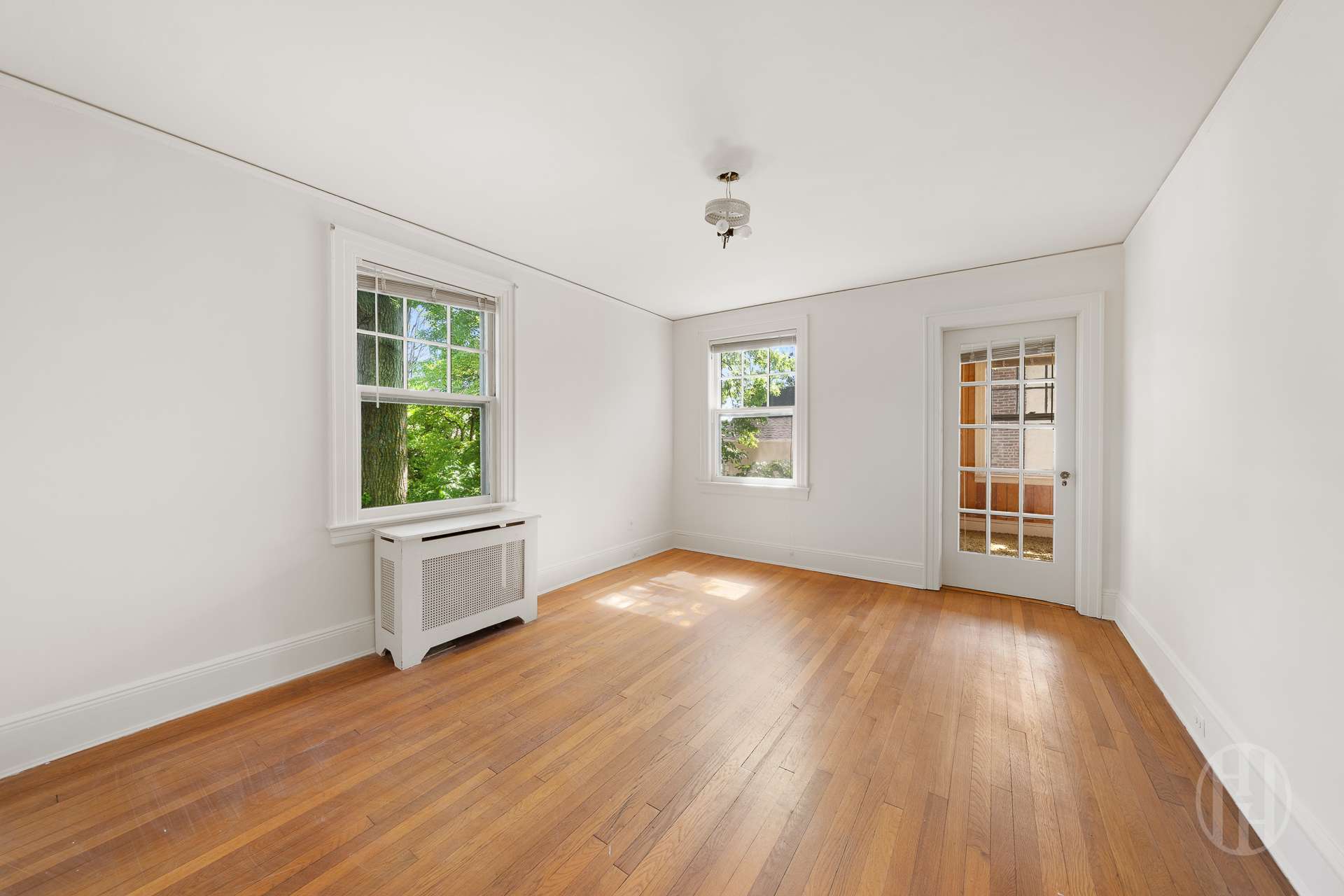 12 Carolina Road Douglaston Queens NY 11362