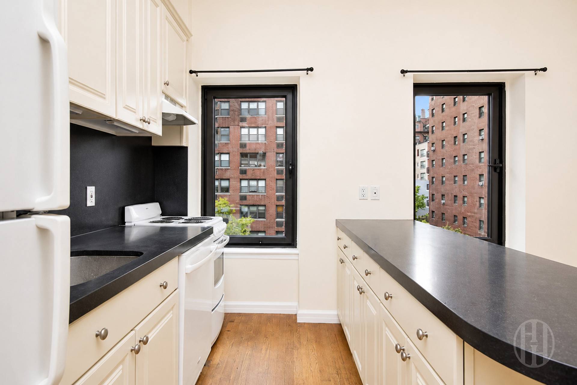 200 East 35th Street Murray Hill New York NY 10016