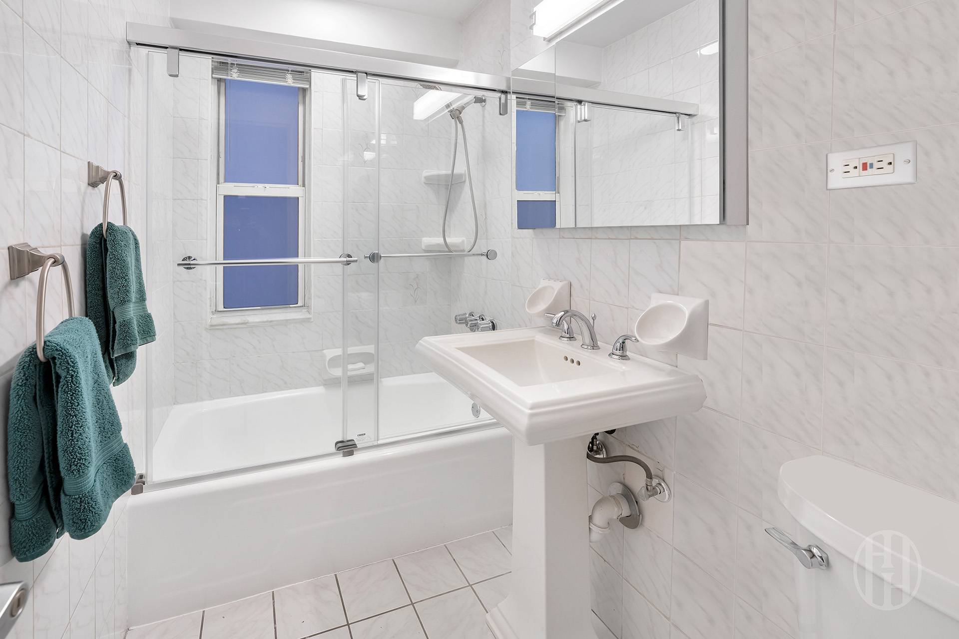 155 East 34th Street 6R Murray Hill New York NY 10016