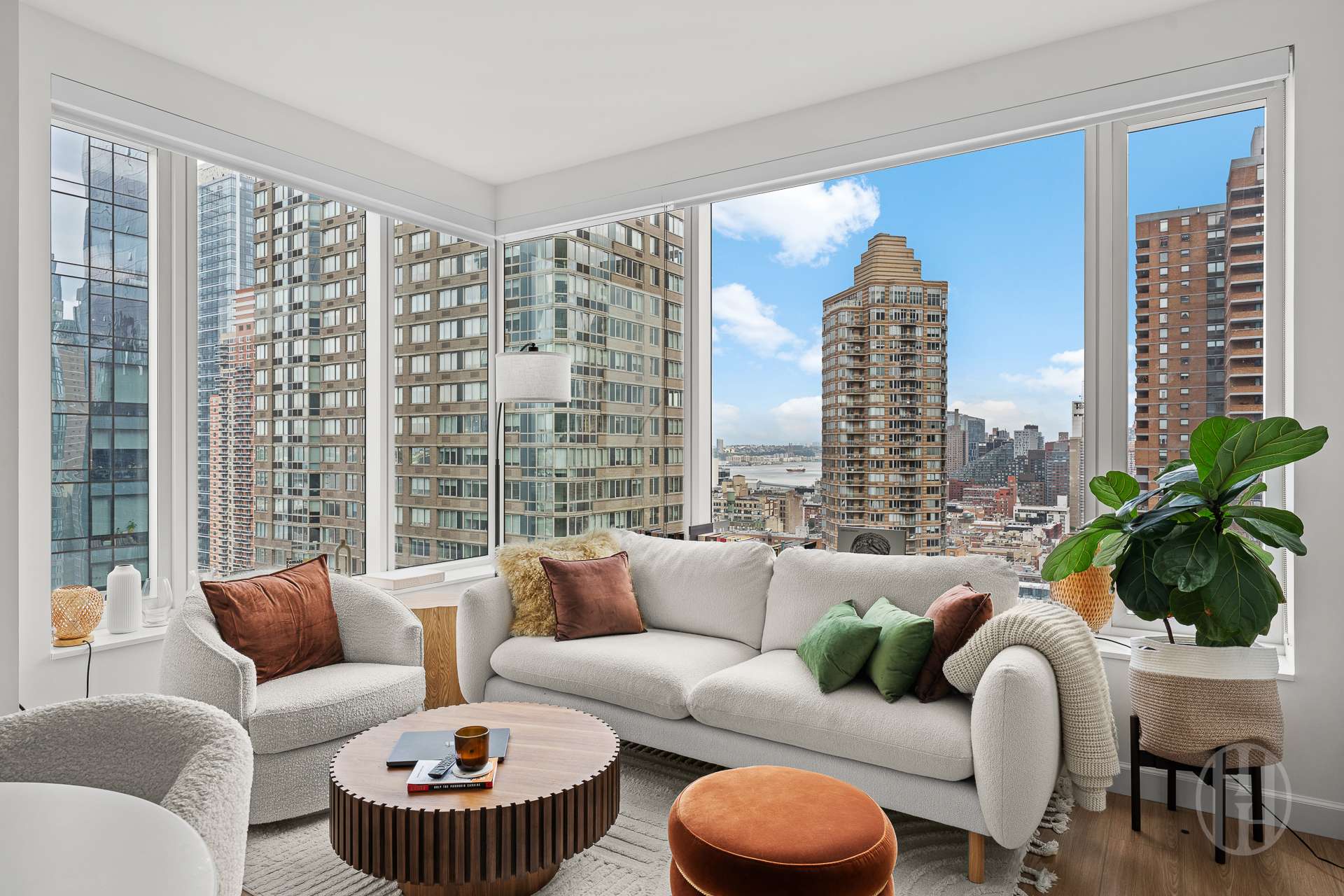 550 Tenth Avenue 2709 Clinton New York NY 10018