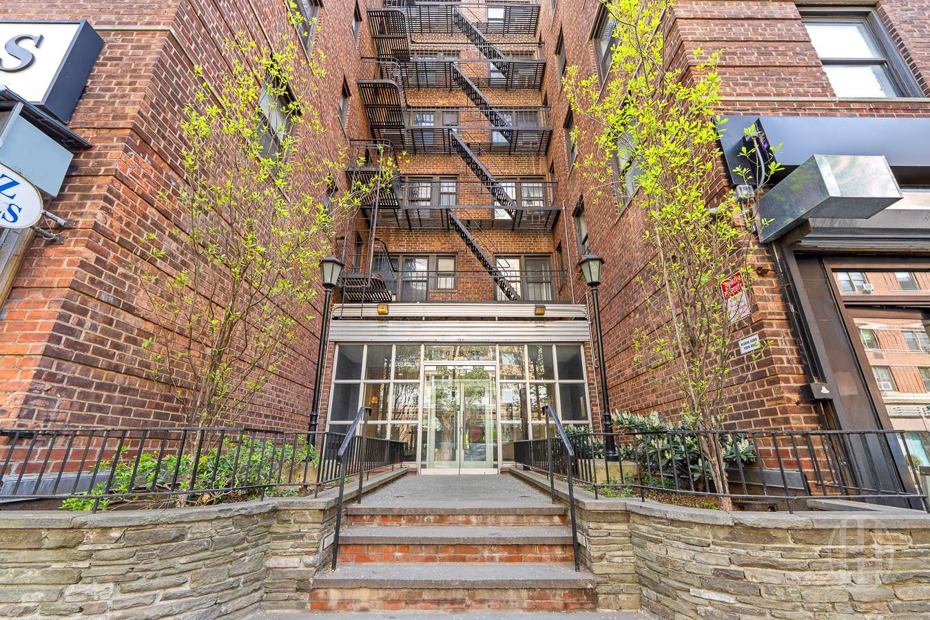 54 East 8th Street 3J Greenwich Village New York NY 10003