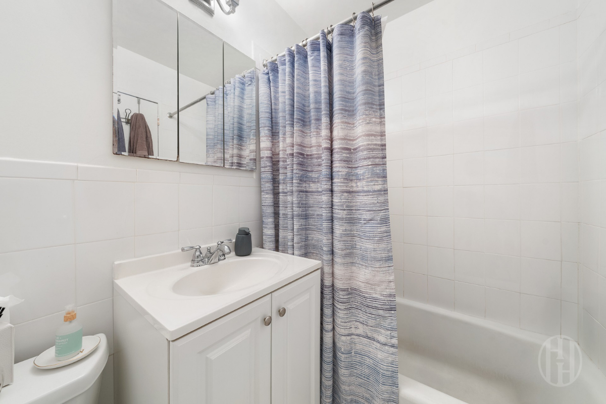 155 East 34th Street 7L Murray Hill New York NY 10016