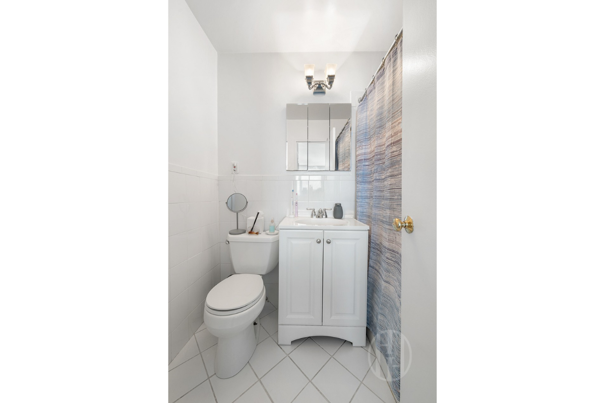 155 East 34th Street 7L Murray Hill New York NY 10016