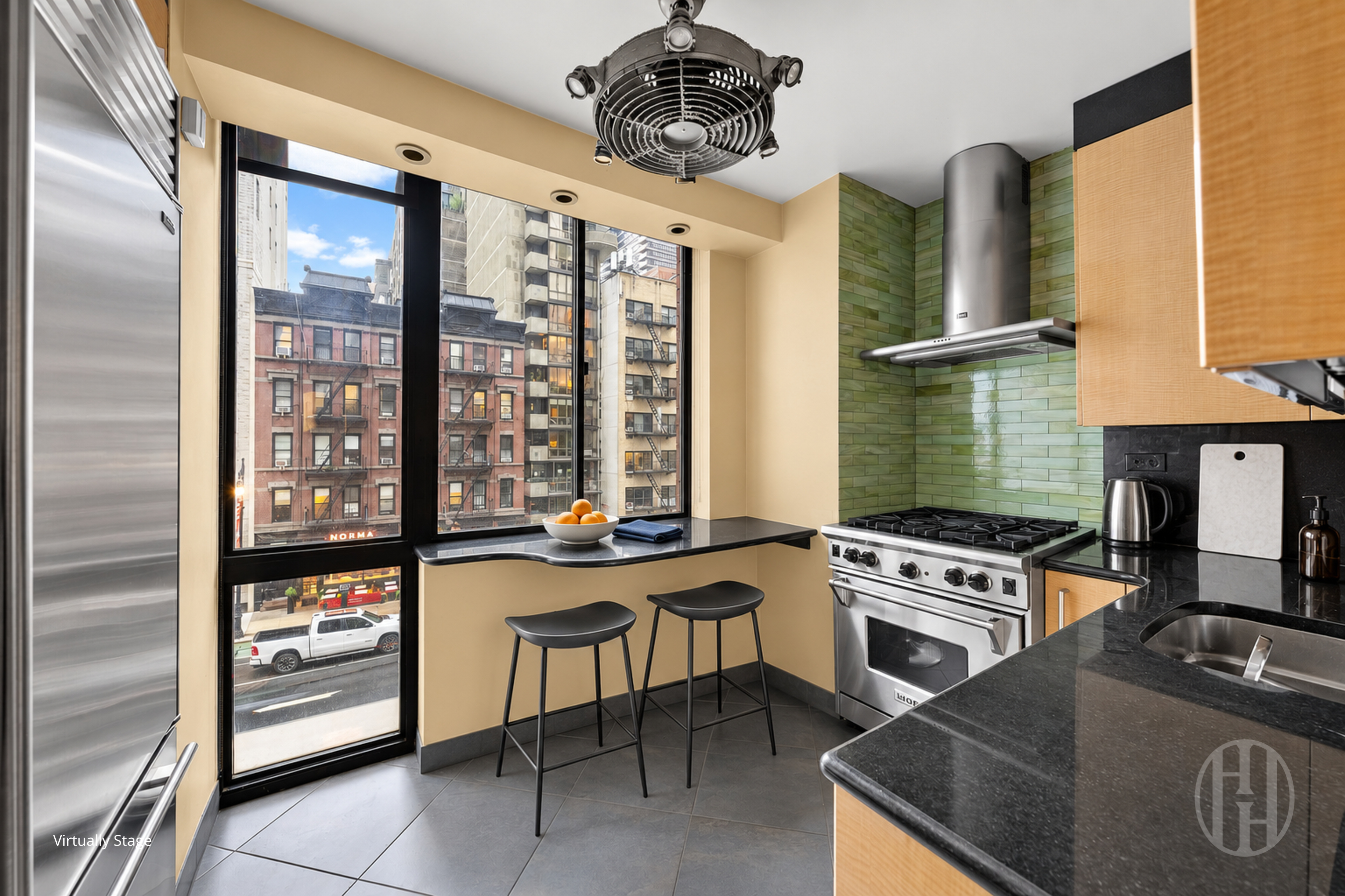 255 East 49th Street 4CD Turtle Bay New York NY 10017