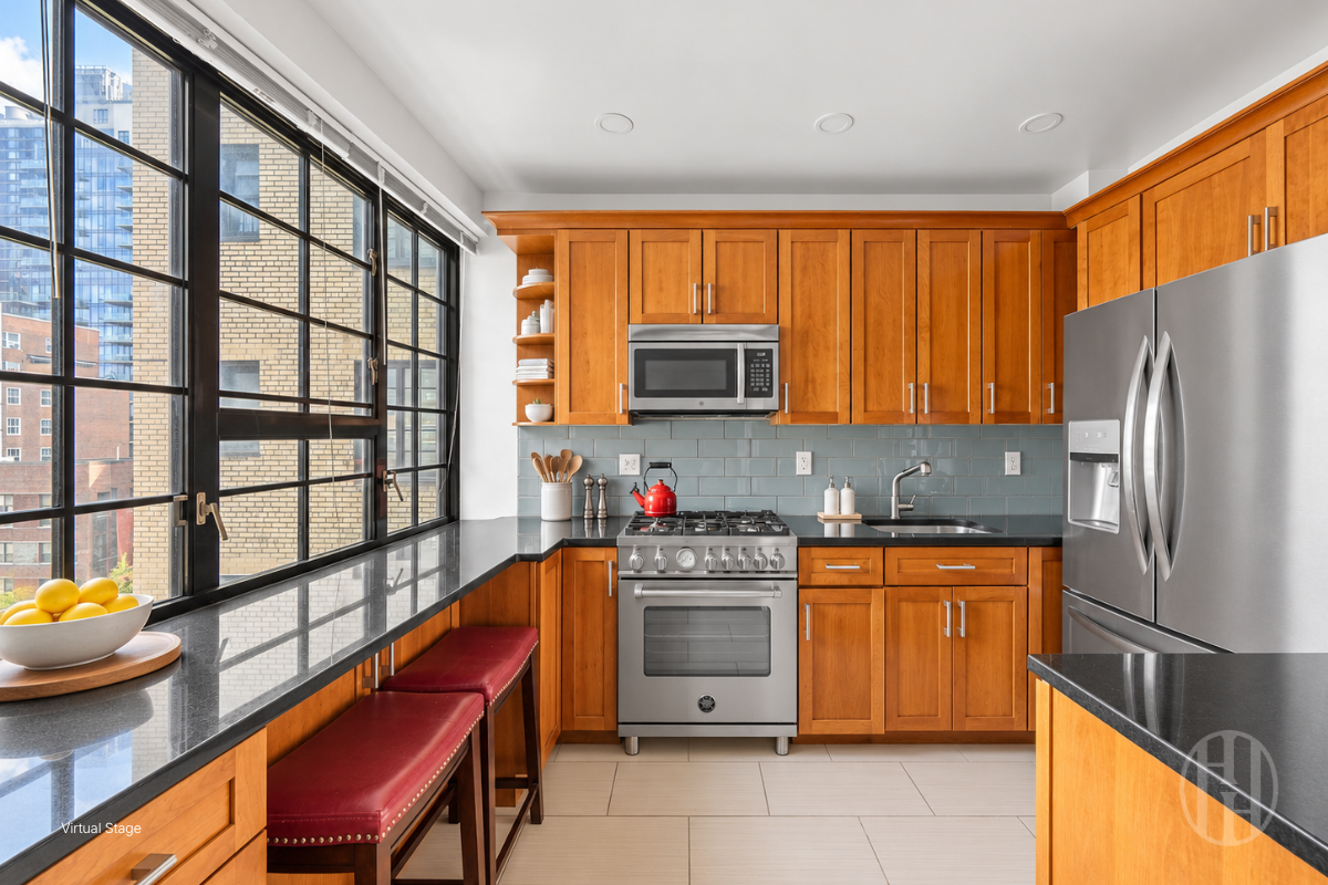 211 East 35th Street 8E Murray Hill New York NY 10016