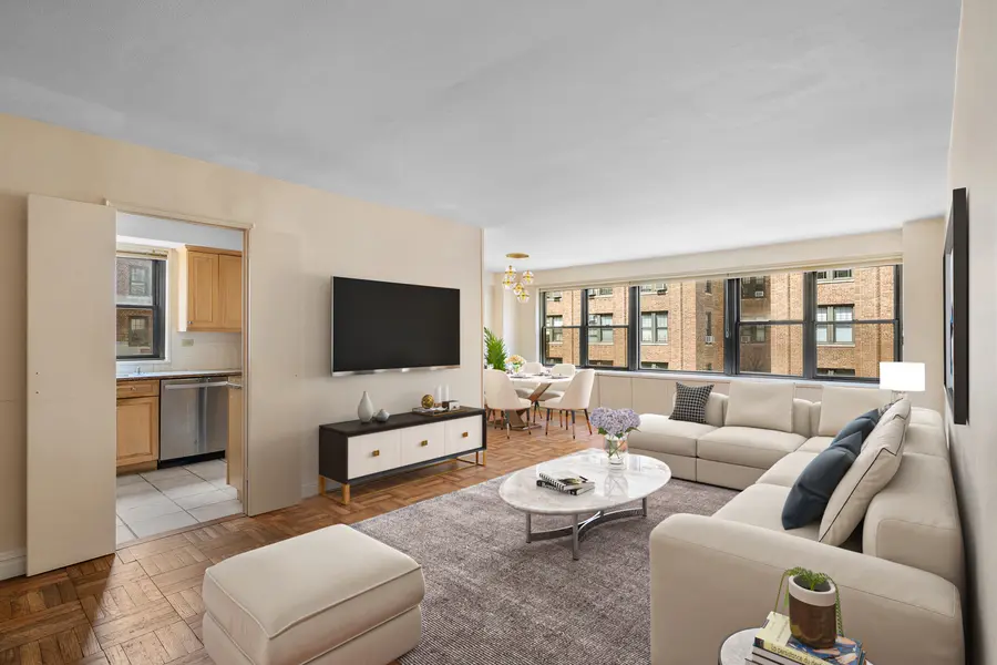 15 W 72nd St #8C, New York, NY 10023-3402