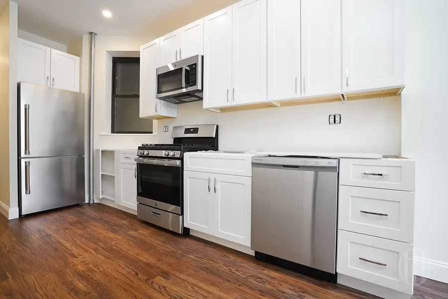 504 E 118th St #6, New York, NY 10035