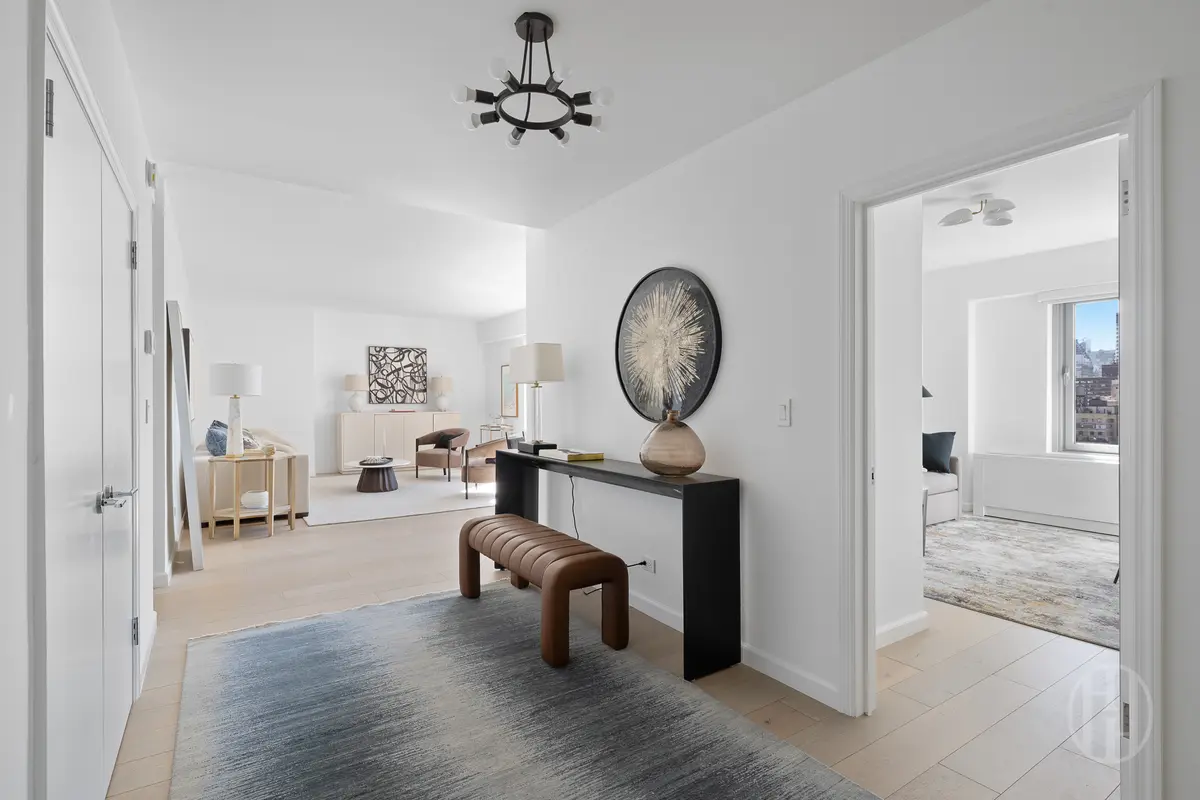 200 E 62nd St #22D, New York, NY 10065