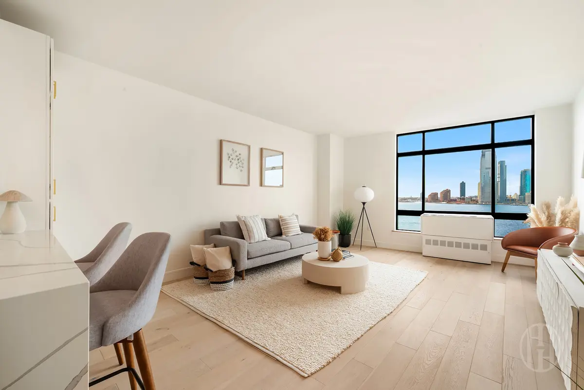 350 Albany St #8A, New York, NY 10280