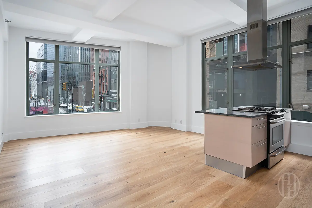 120 Greenwich St #2C, New York, NY 10006
