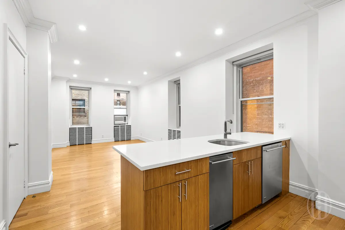 26 E 63rd St #2c, New York, NY 10065-0298