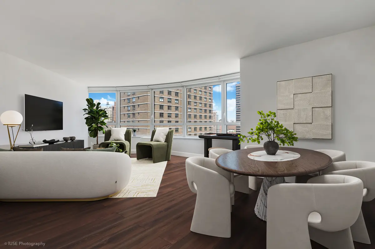200 E 94th St, New York, NY 10128