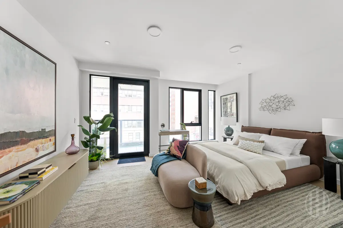 300 W 30th St #4E, New York, NY 10001