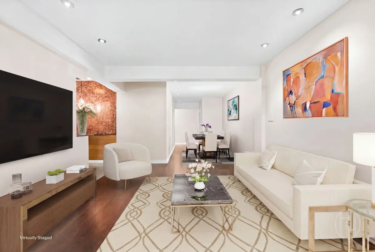 54 E 8th St #3J, New York, NY 10003