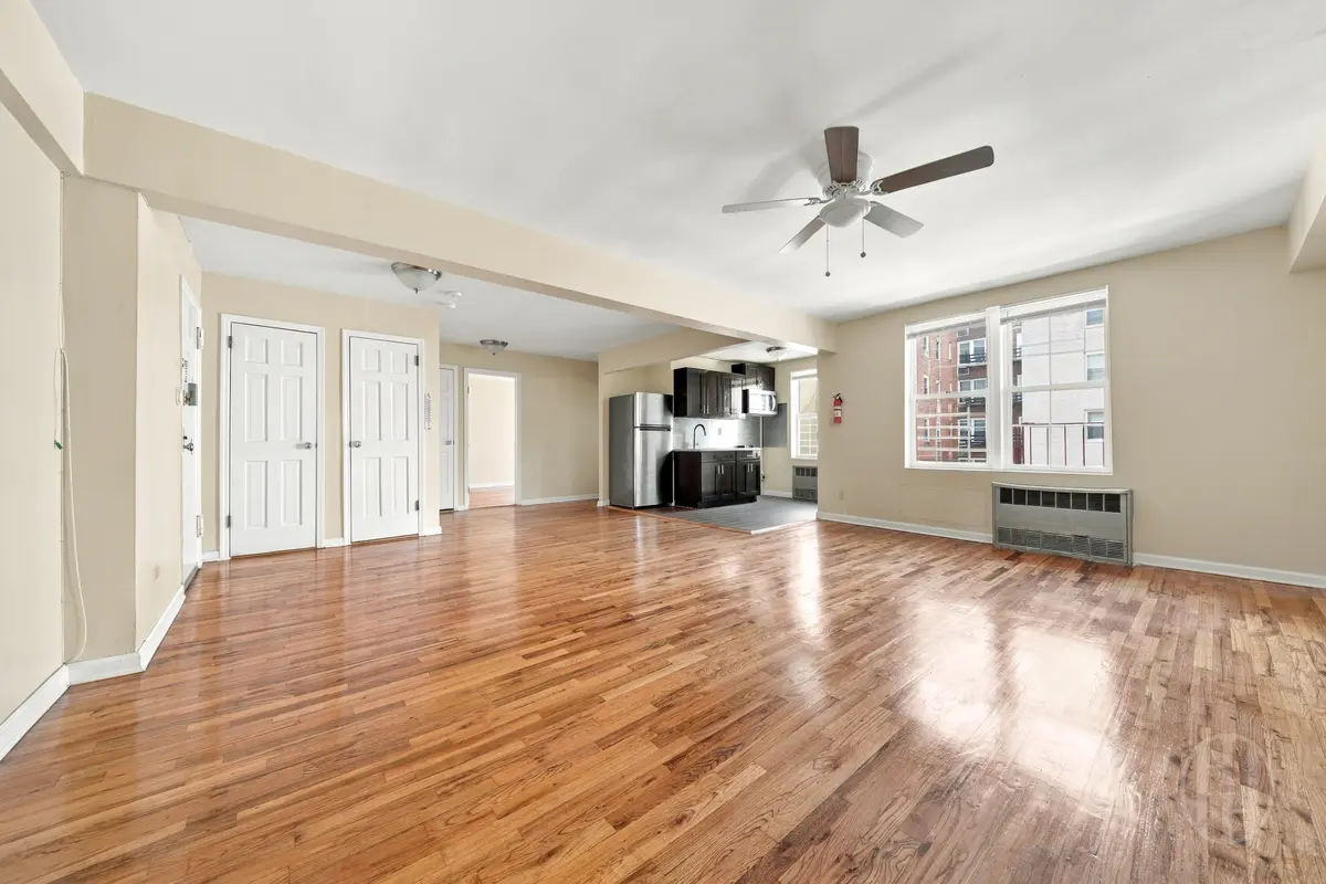 140-60 Beech Ave #3K, Flushing, NY 11355