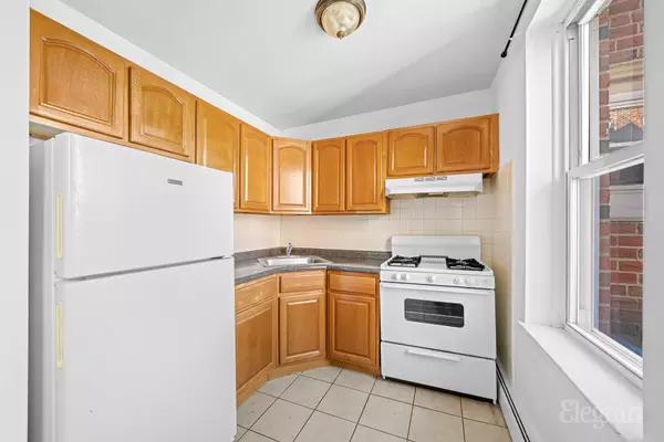 Kew Gardens, NY 11415,84-70 129th St #4G