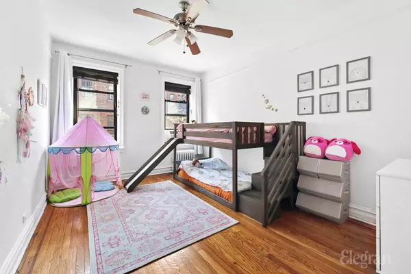 Jackson Heights, NY 11372,83-10 35th Ave #4S