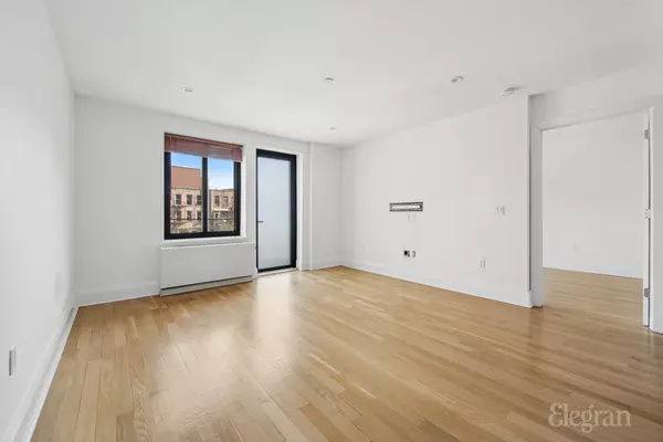 Astoria, NY 11106,23-43 31st Rd #3E