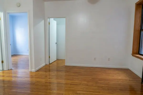 401 W 47th St #5, New York, NY 10036