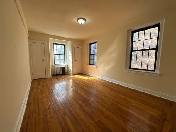 37-52 80th St #2B, Jackson Heights, NY 11372