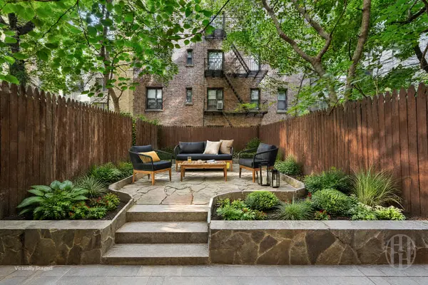335 E 51st St #LG, New York, NY 10022