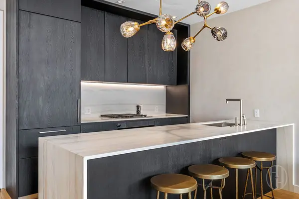 32 E 1st St #D4, New York, NY 10003
