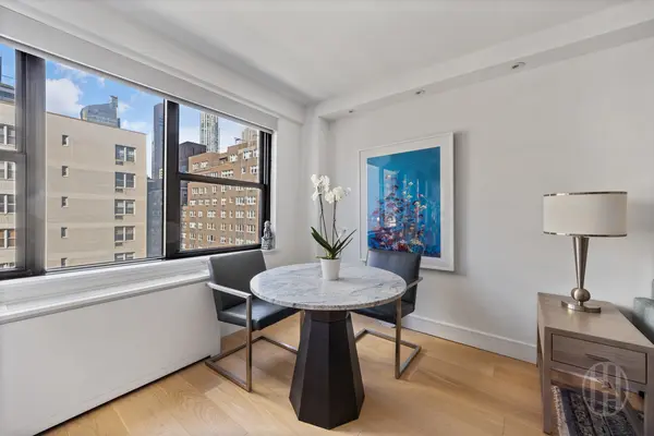 200 E 27th St, New York, NY 10016