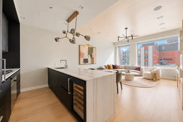 32 E 1st St #D4, New York, NY 10003