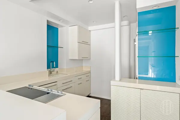 400 E 52nd Street #14-G, New York, NY 10022