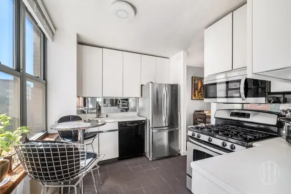 21 S End Ave #631, New York, NY 10280