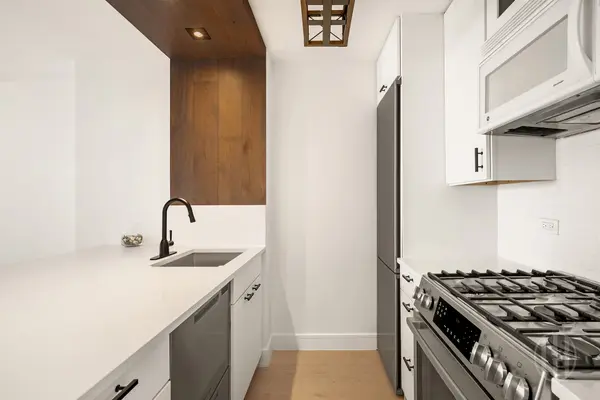 200 Rector Pl #35C, New York, NY 10280