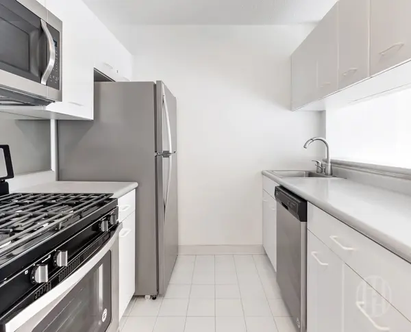 2 S End Ave #6V, New York, NY 10280
