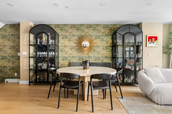 107 Greenwich Ave #2, New York, NY 10014-1904