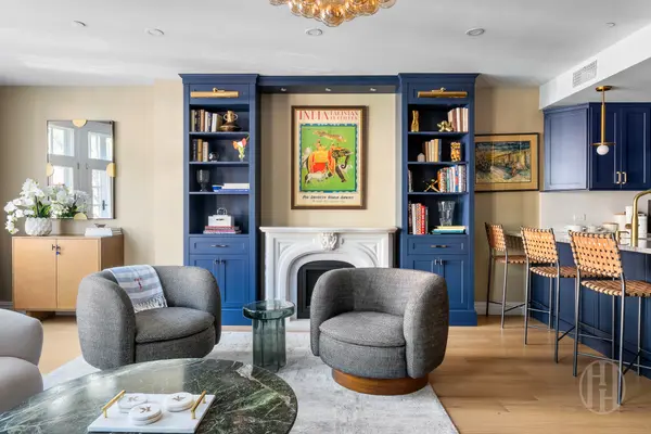 107 Greenwich Ave #2, New York, NY 10014-1904
