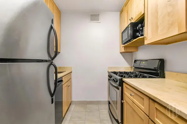 280 Rector Pl #8C, New York, NY 10280