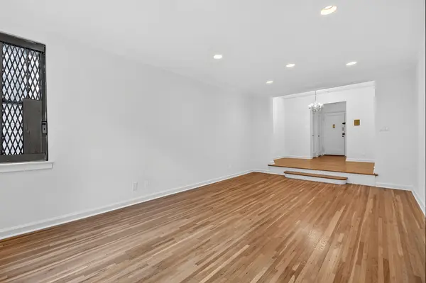 915 E 17th St #207, Brooklyn, NY 11230