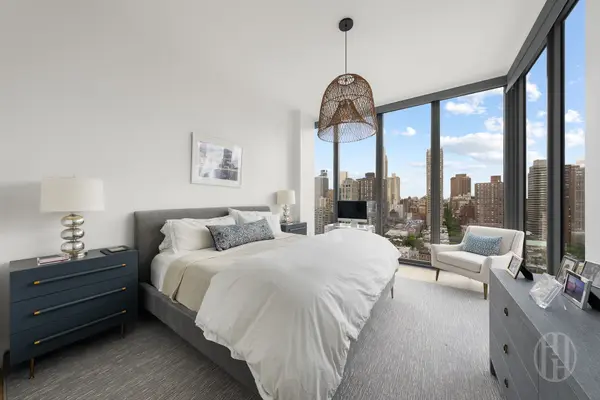 360 E 89th St #22A, New York, NY 10128-5417