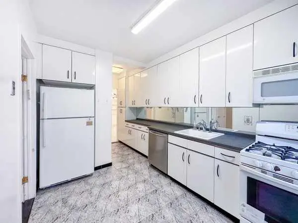 1615 Ave I #122, Brooklyn, NY 11230