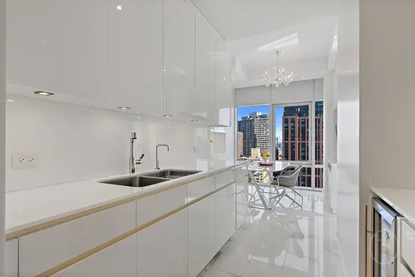 310 E 53rd St #24C, New York, NY 10022