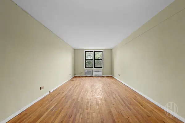 50-21 39th Pl #3B, Sunnyside, NY 11104