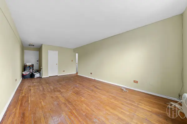 50-21 39th Pl #3B, Sunnyside, NY 11104
