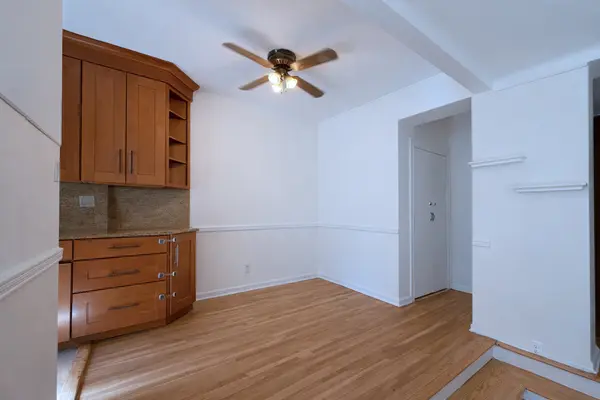 920 E 17th St #212, Brooklyn, NY 11230-3128